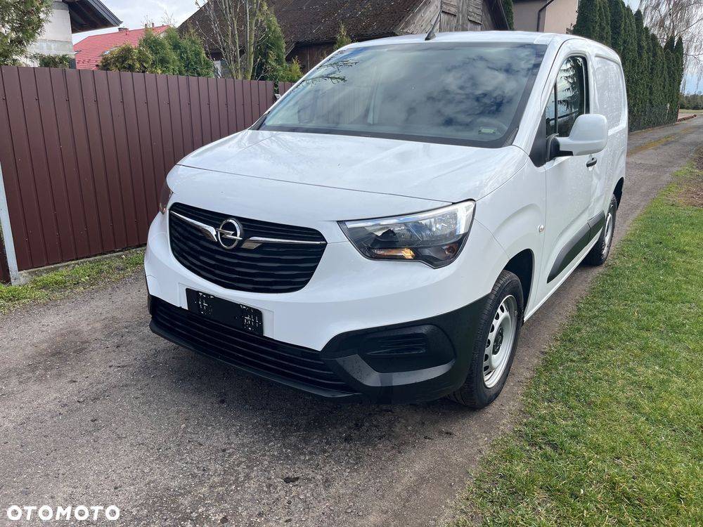 Opel Combo E L1H1 - 1