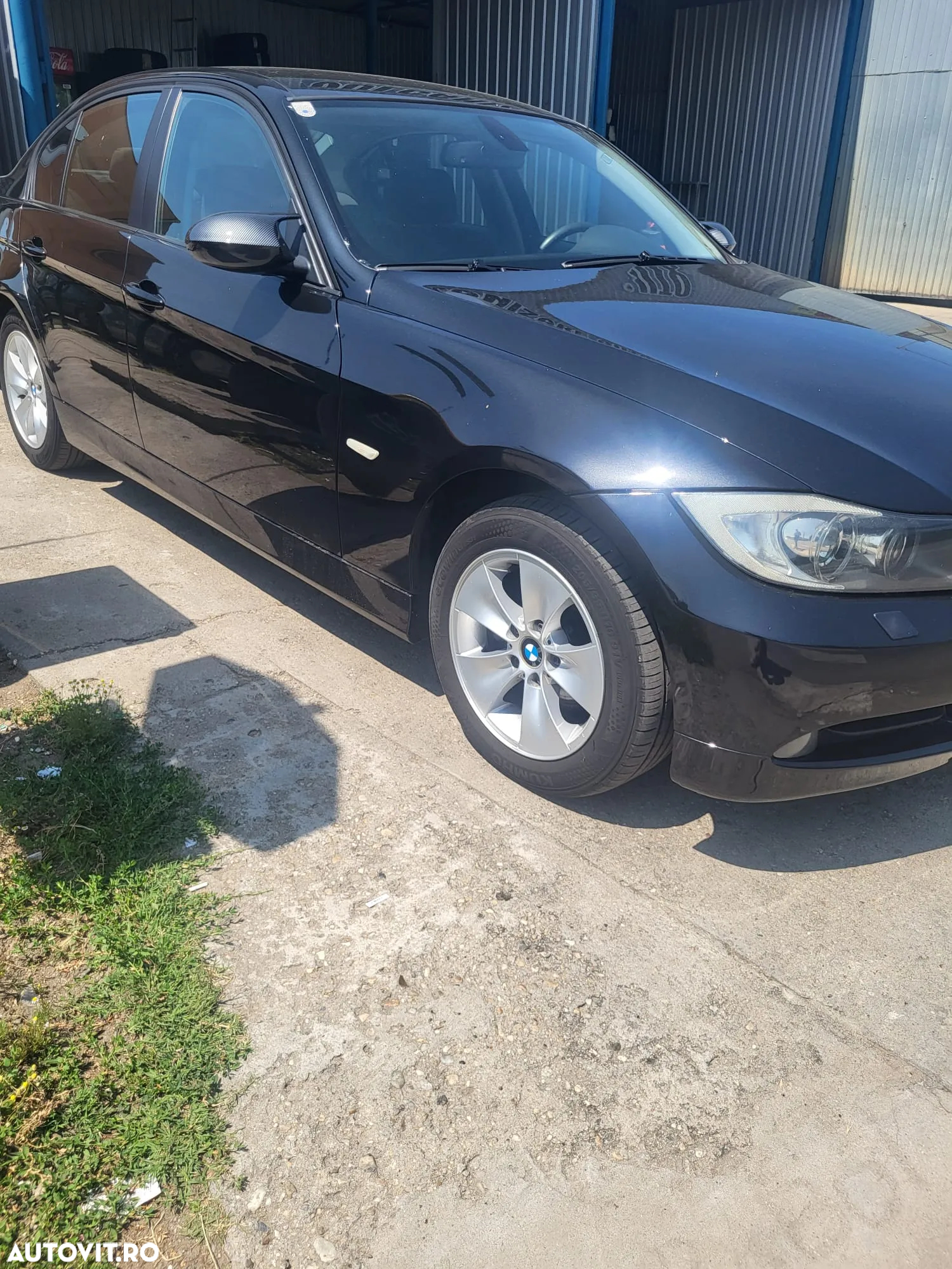 BMW Seria 3 320d Touring - 2