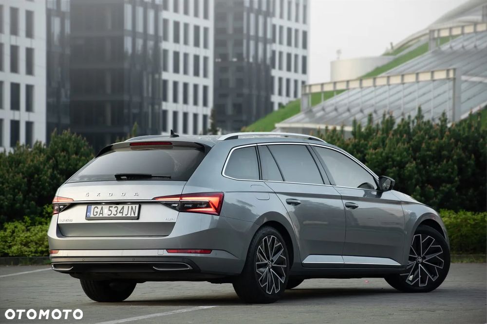 Skoda Superb 2.0 TDI 4x4 DSG L&K - 9