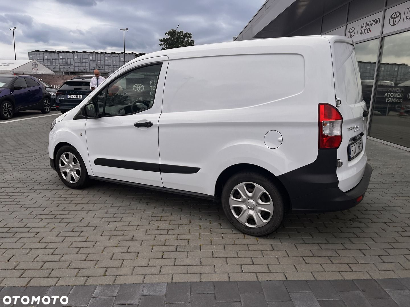 Ford Transit Courier - 2