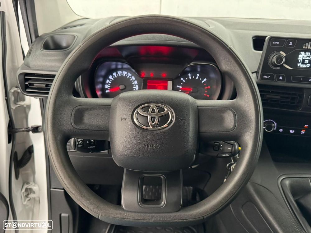 Toyota Proace City - 15