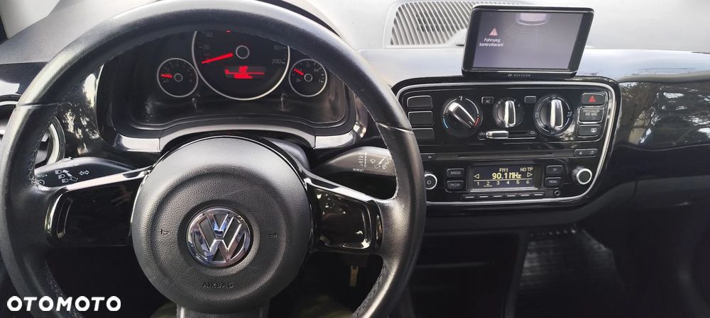 Volkswagen up! black - 13