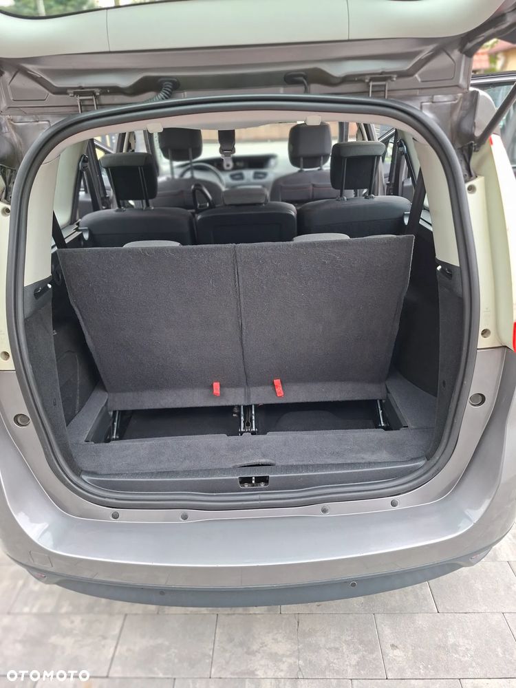 Renault Grand Scenic dCi 110 EDC Paris - 10