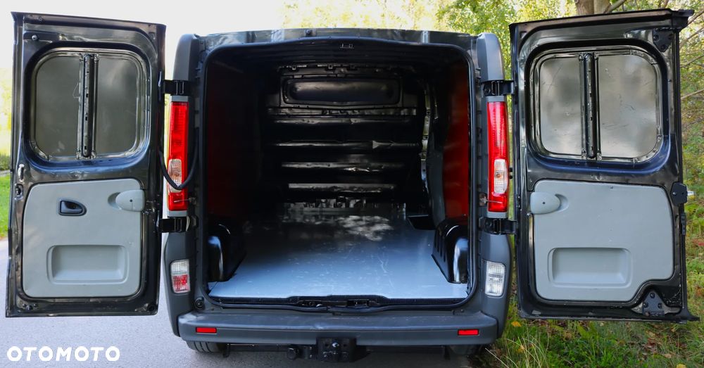 Opel Vivaro - 11