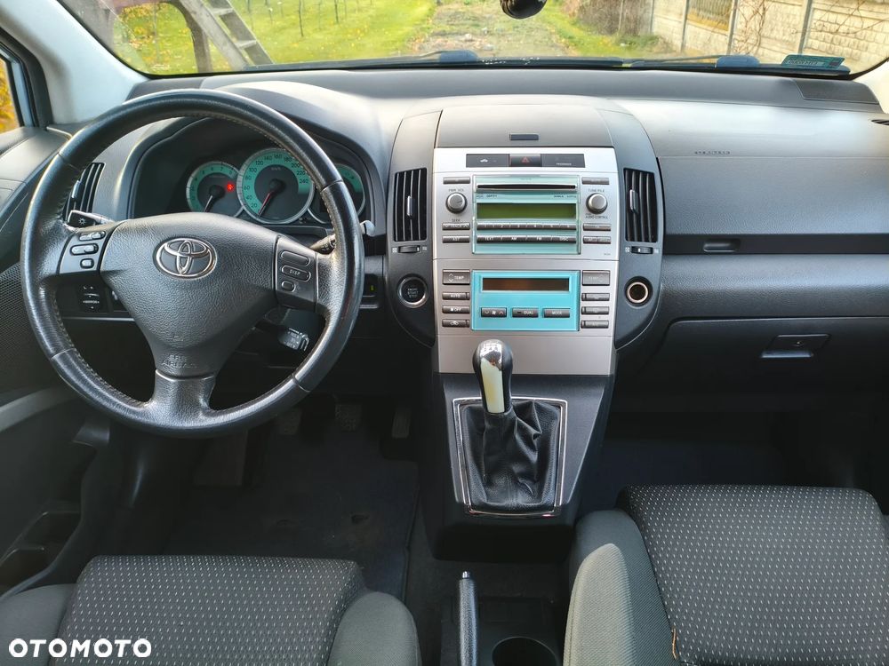 Toyota Corolla Verso 1.6 Premium - 13