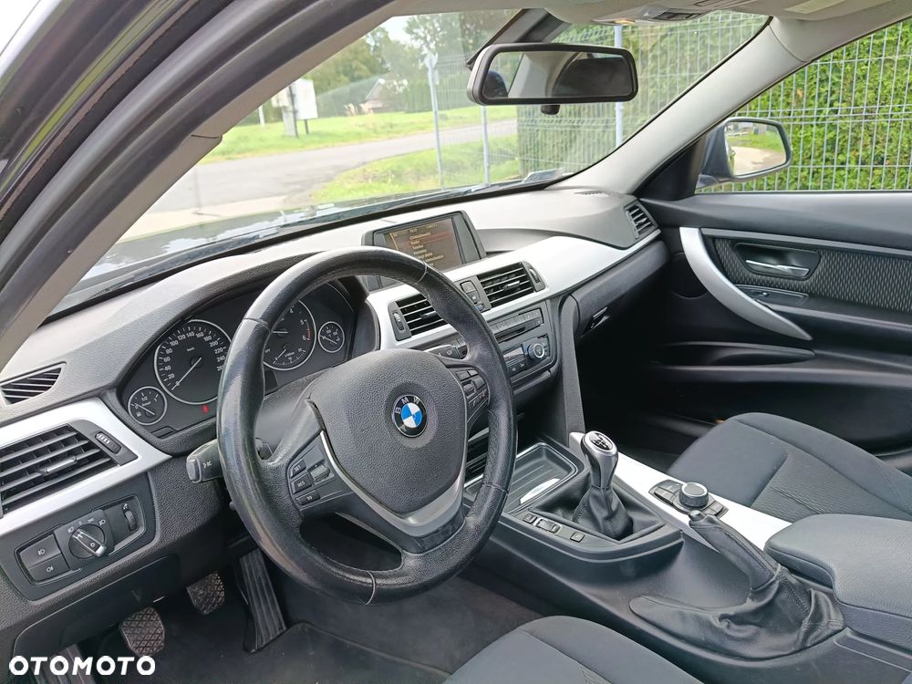 BMW Seria 3 316d EU6 - 18