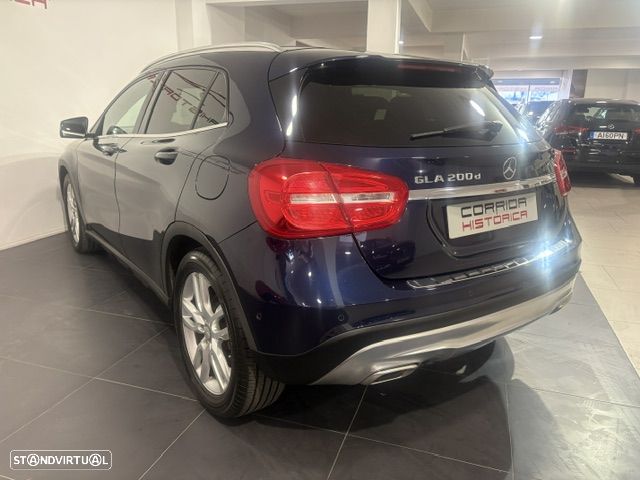 Mercedes-Benz GLA 200 d Urban Aut. - 10