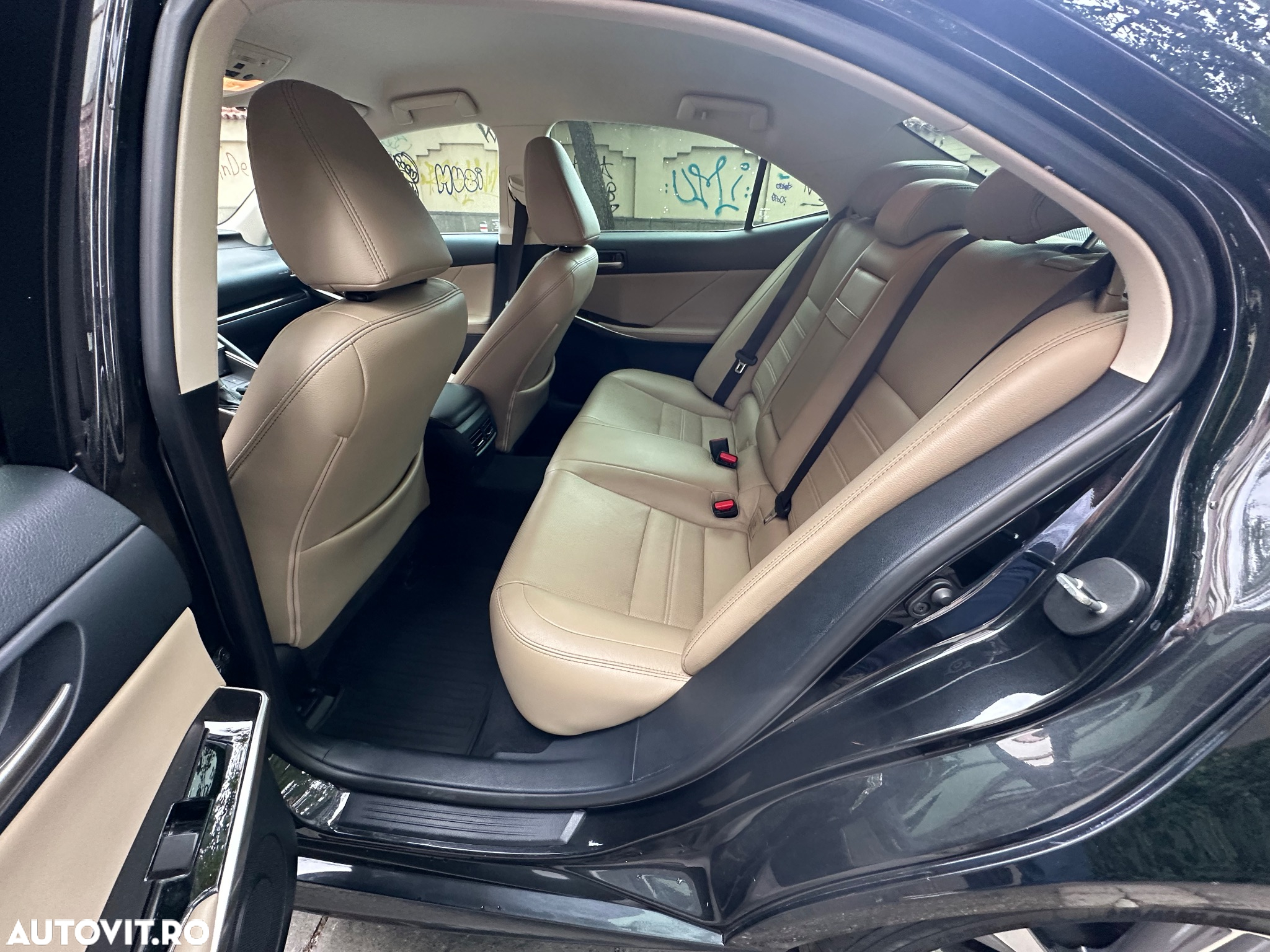 Lexus Seria IS 200t Executive - 11