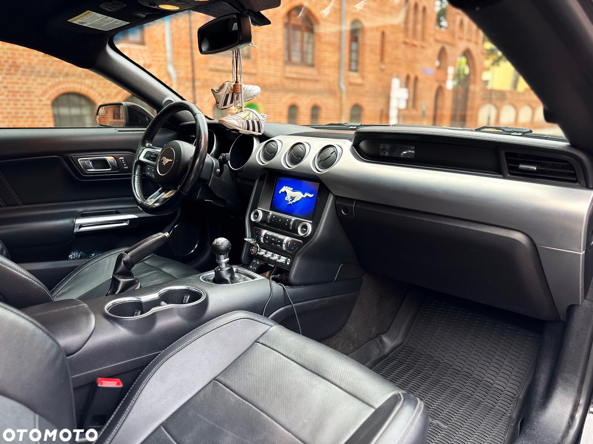 Ford Mustang Fastback 5.0 Ti-VCT V8 GT - 18