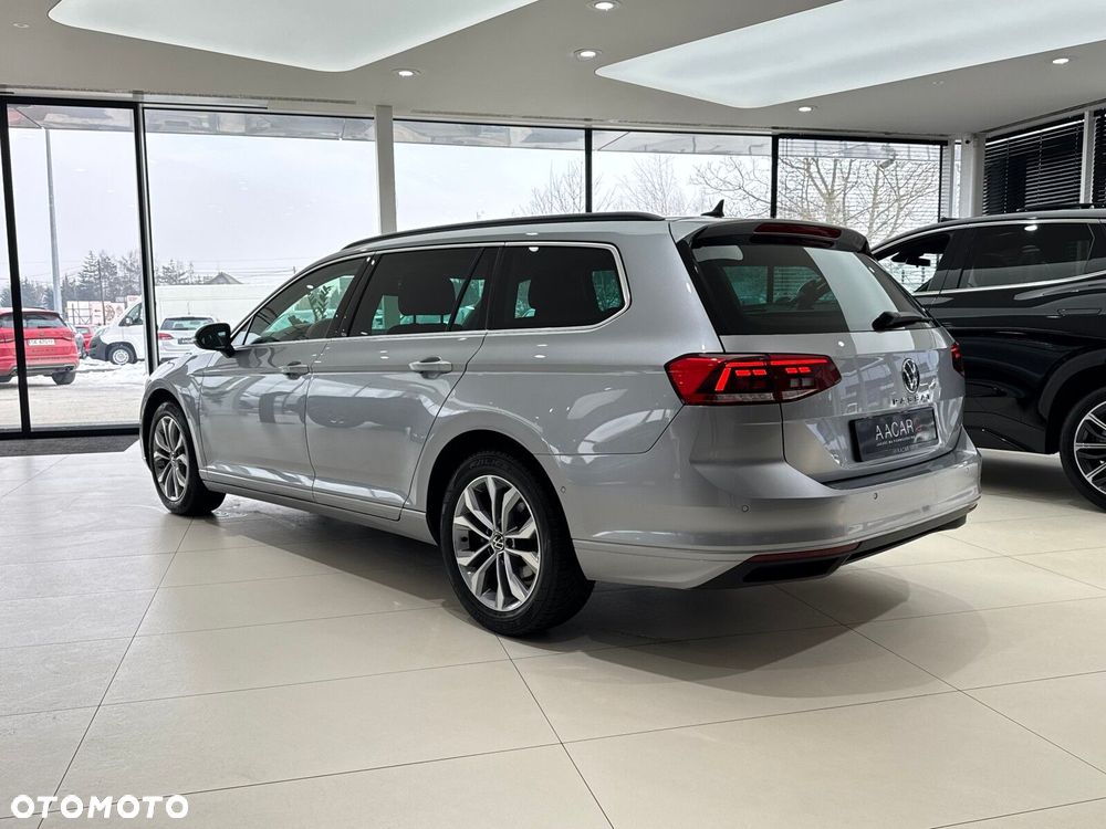 Volkswagen Passat - 3