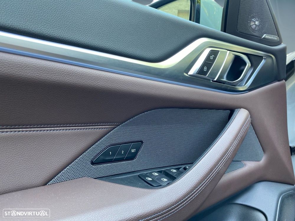 BMW i4 eDrive40 Pack Desportivo M - 13