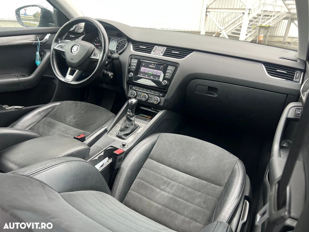 Skoda Octavia Combi 2.0 TDI 4x4 DSG Scout - 8