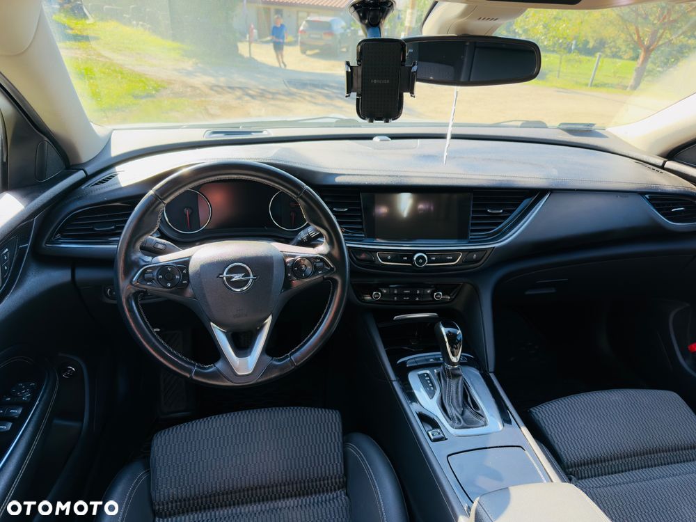 Opel Insignia - 8