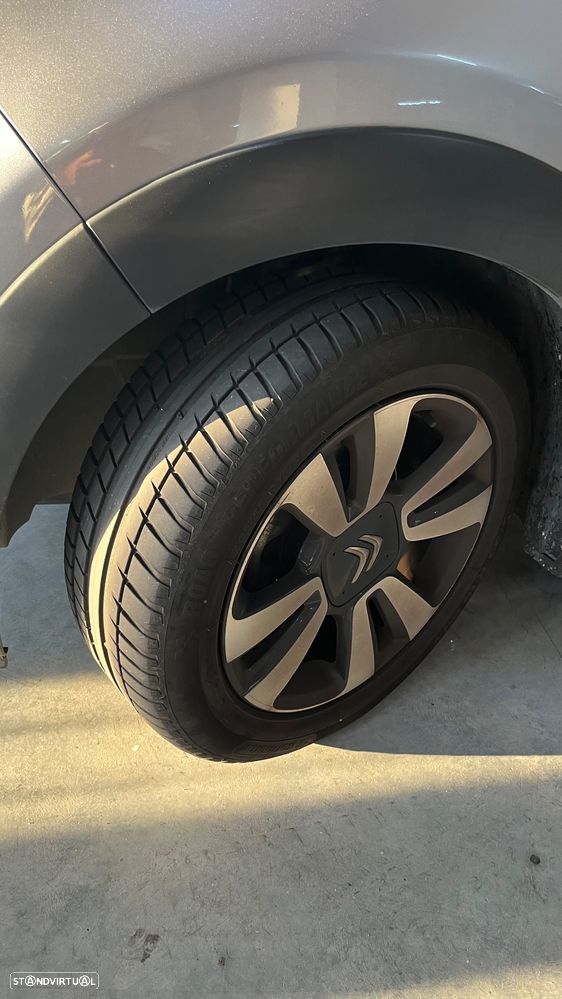 Citroën C3 1.2 PureTech C-Series - 17