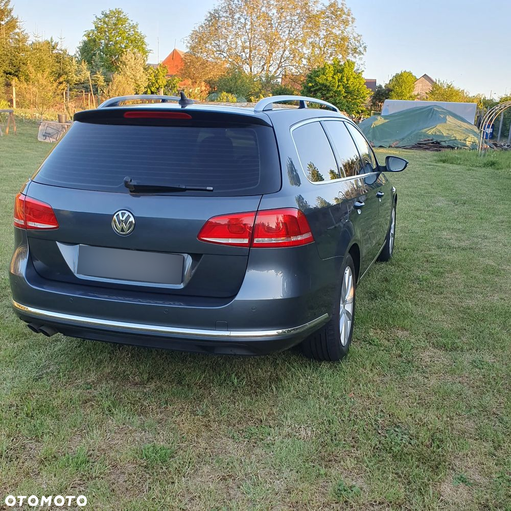 Volkswagen Passat 2.0 TDI Highline DSG - 9