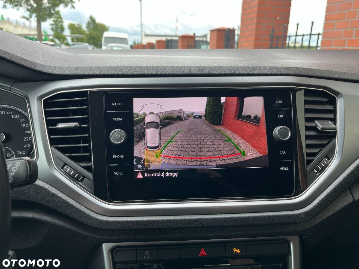 Volkswagen T-Roc 2.0 TDI SCR 4MOTION DSG ACTIVE - 10