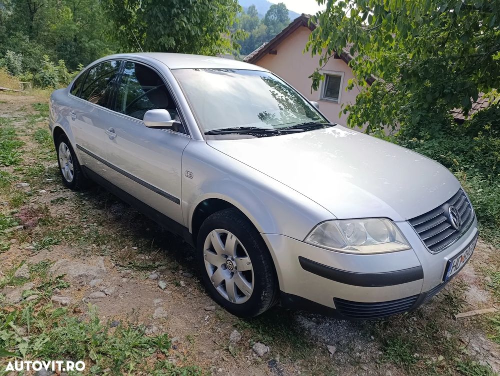 Volkswagen Passat 1.6 Comfortline - 2