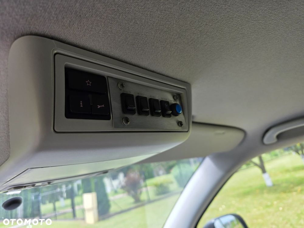 Volkswagen Transporter T5 LONG 4x4 4 MOTION - 15