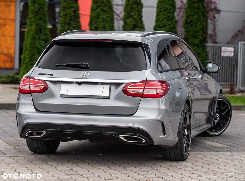 Mercedes-Benz Klasa C 400 4-Matic 9G-TRONIC - 12