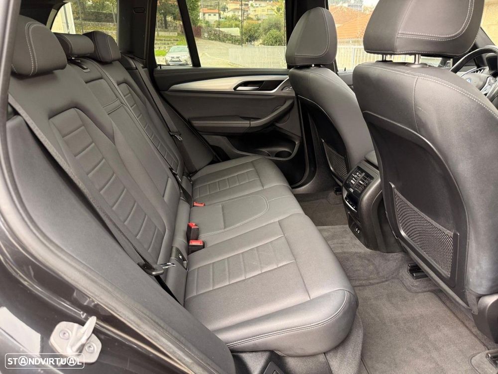 BMW iX3 Inspiring - 13