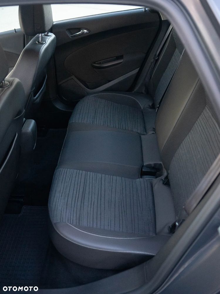 Opel Astra 1.4 T Business EU6 - 13