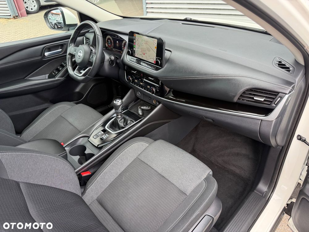 Nissan Qashqai 1.3 DIG-T mHEV Premiere Edition - 25