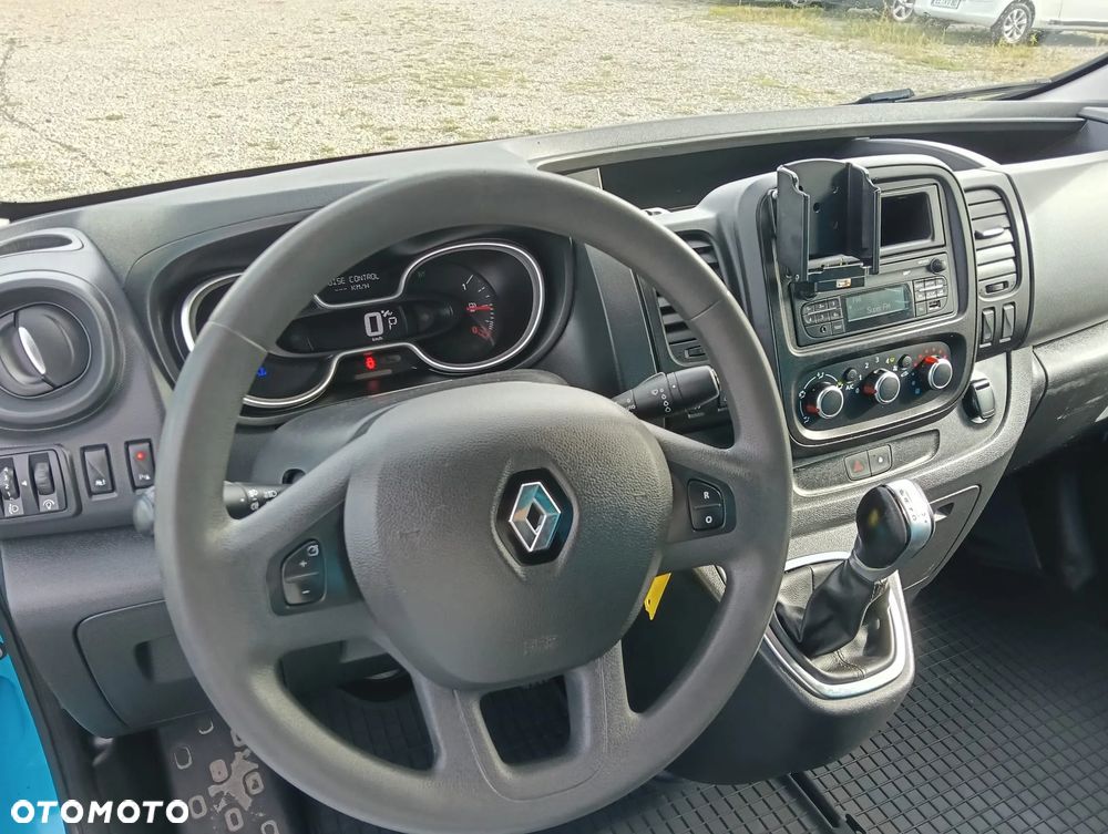 Renault Trafic - 12