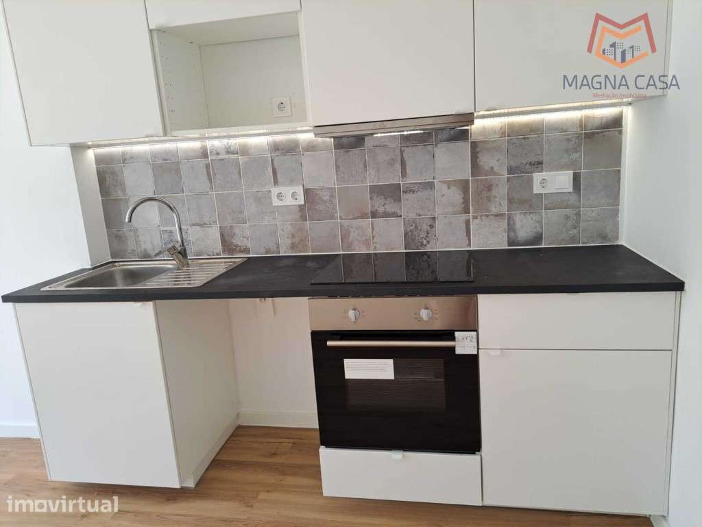 Apartamento T3 com Varanda para venda em Cacém - Sintra - Lisboa - Grande imagem: 5/29