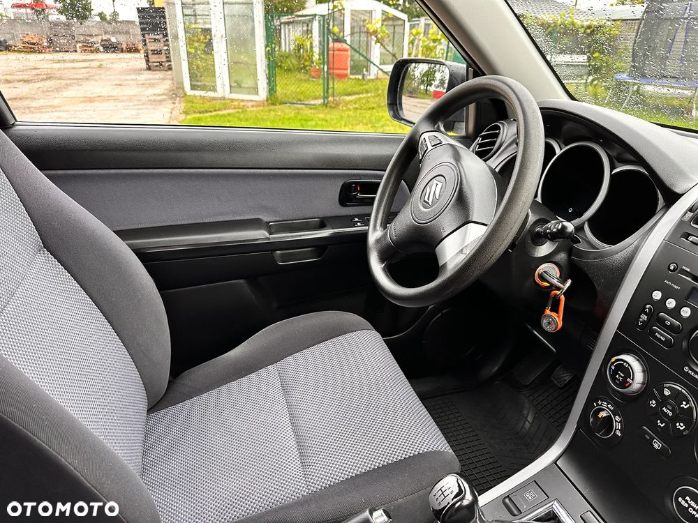 Suzuki Grand Vitara 1.9 DDiS - 7