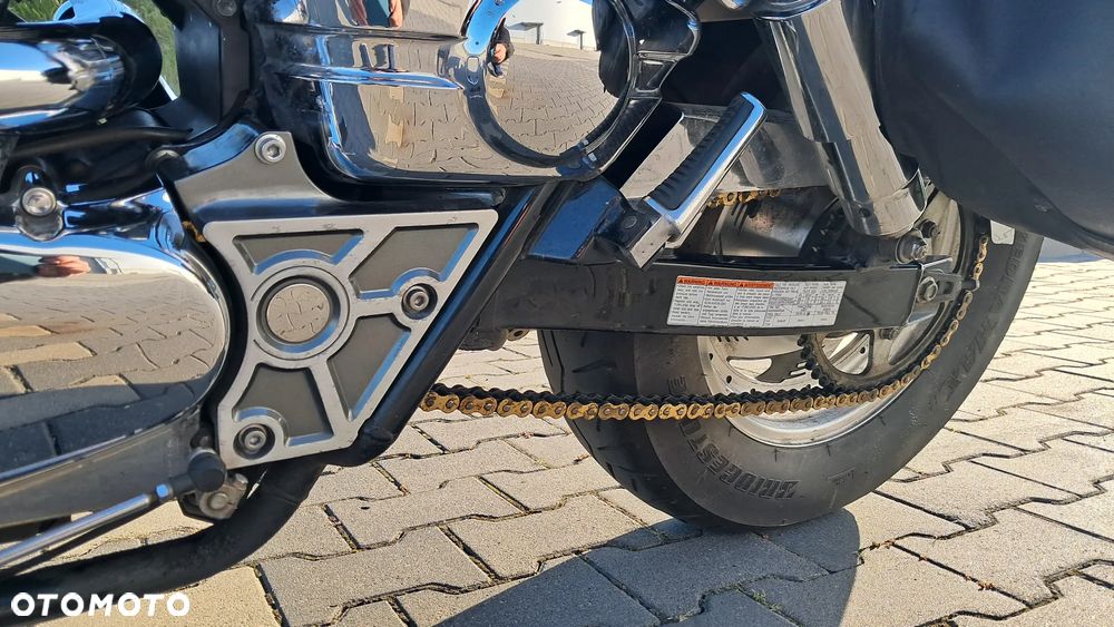 Suzuki Marauder - 14