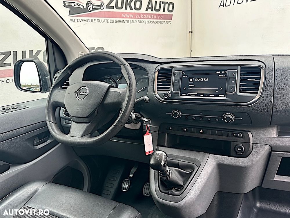 Opel Vivaro - 8