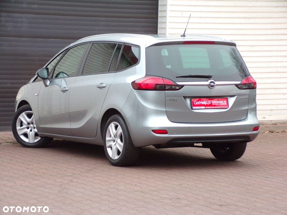 Opel Zafira - 15