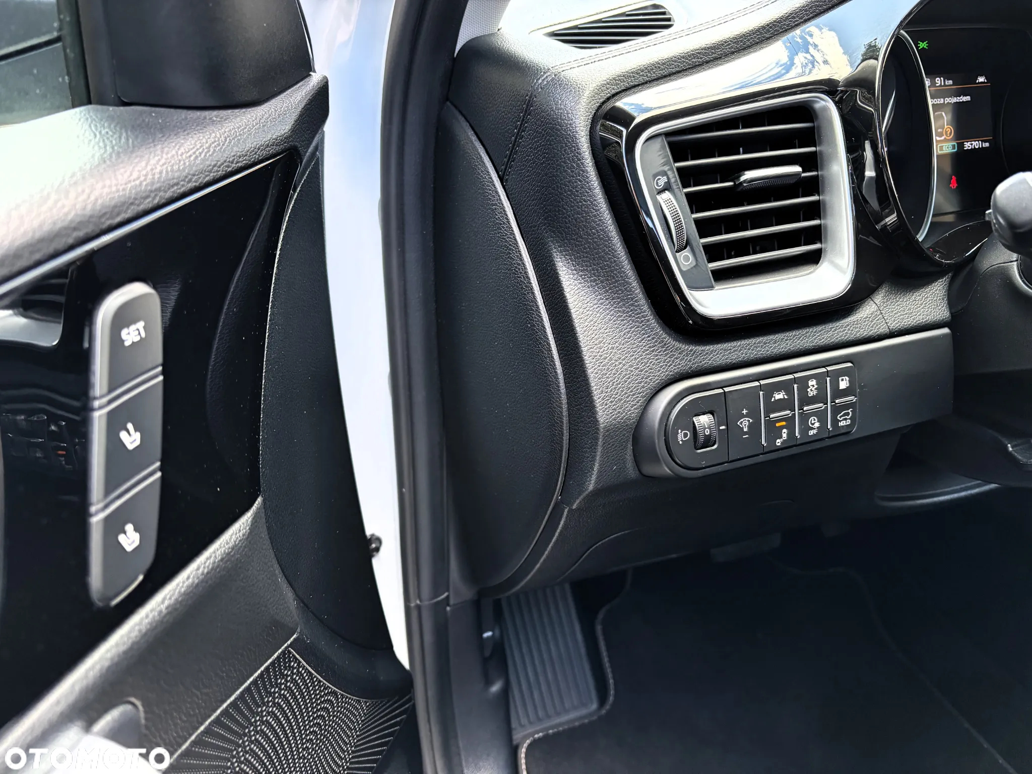 Kia Ceed SW 1.6 GDI DCT OPF Plug-in-Hybrid Platinum Edition - 33