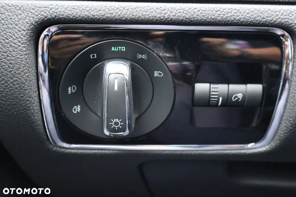 Skoda Superb 2.0 TDI 4x4 Business DSG - 22