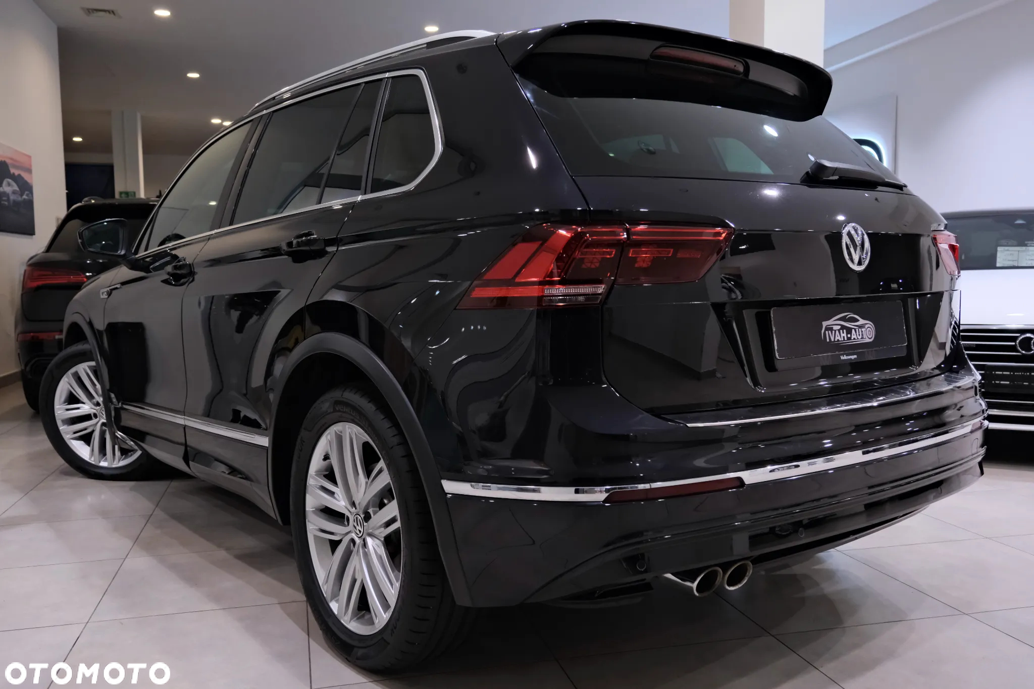 Volkswagen Tiguan 2.0 TDI SCR DSG R-Line - 10