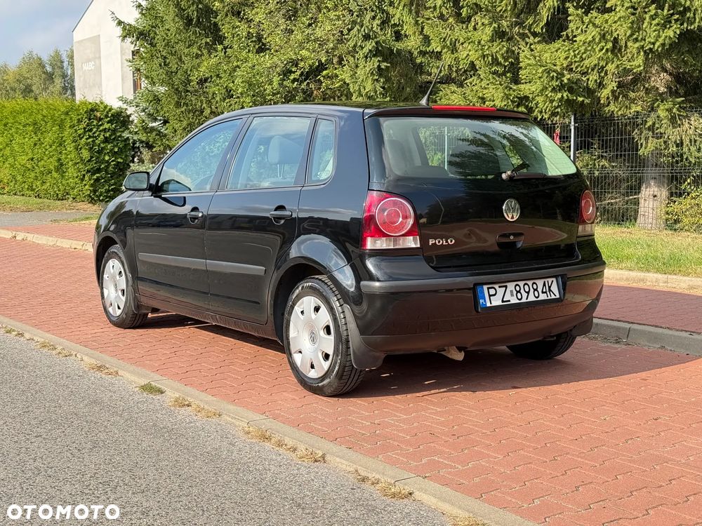 Volkswagen Polo - 4