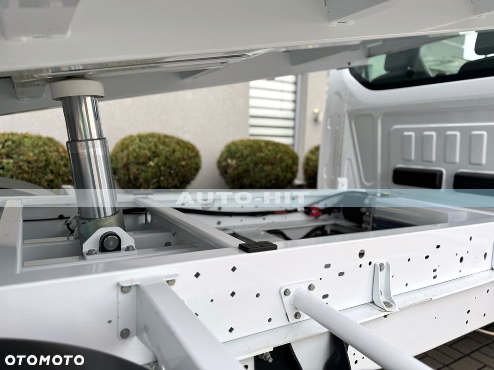Ford Transit - 20