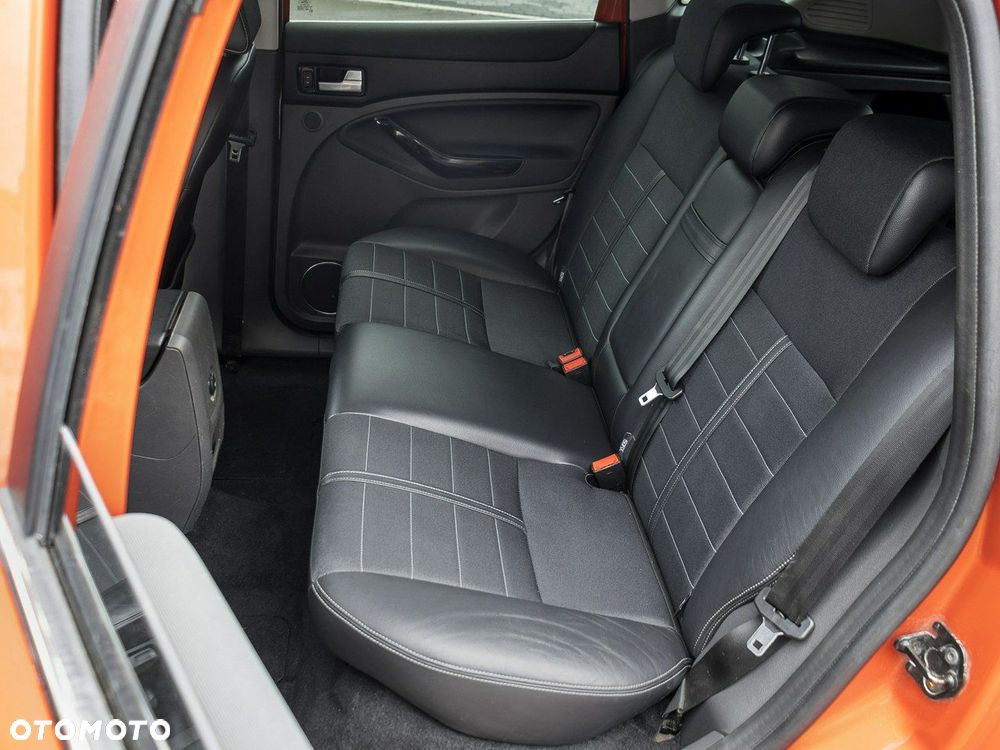 Ford Kuga 2.0 TDCi 2x4 Titanium - 21