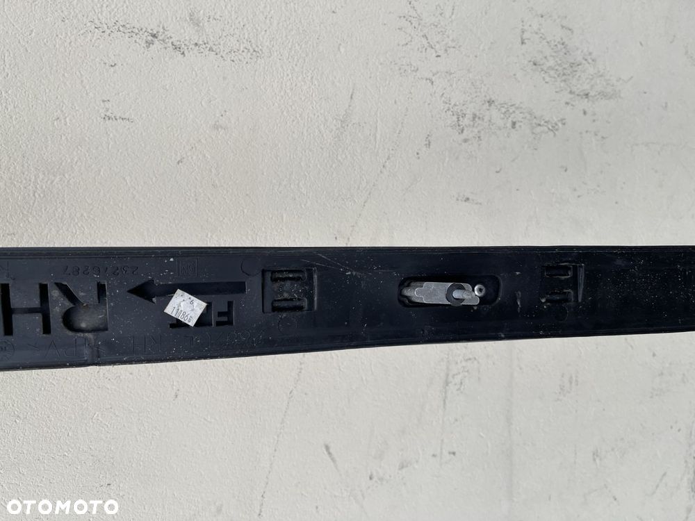 O3 CADILLAC ESCALADE IV 2014 - RELING DACHOWY LISTWA PRAWA ESV 23276287 - 9