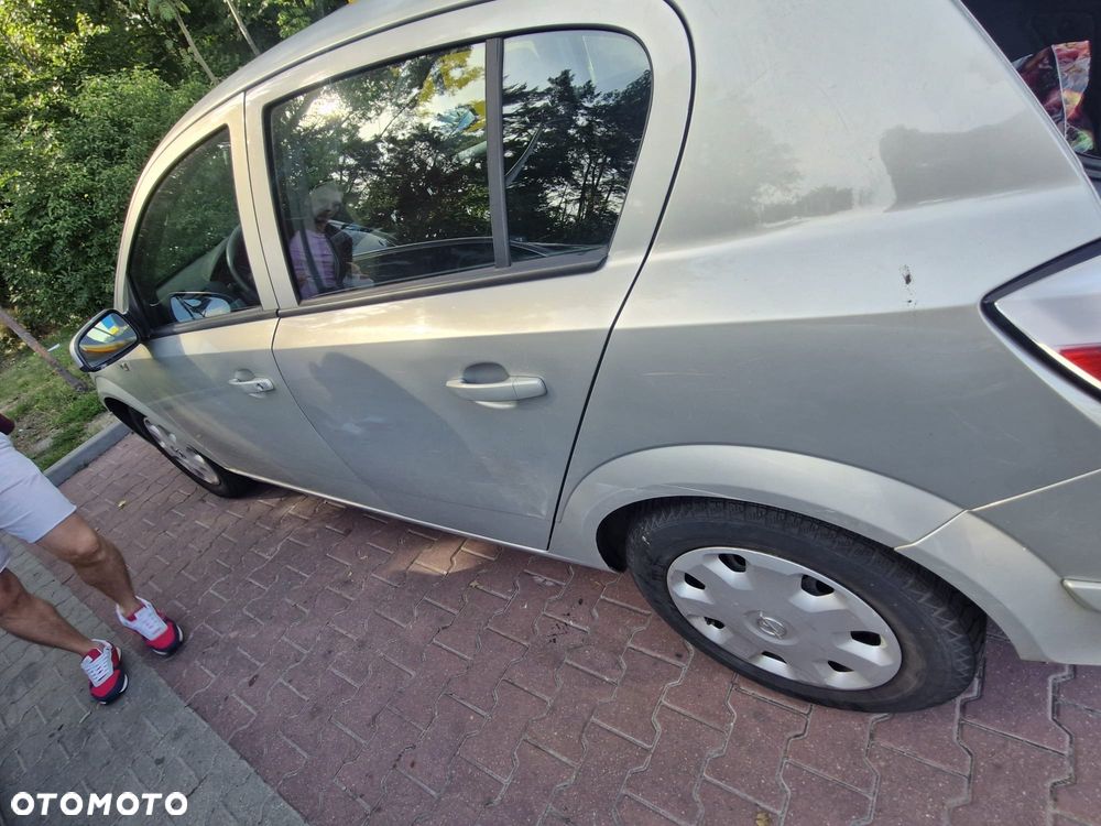 Opel Astra 1.6 Elegance Easytronic - 5