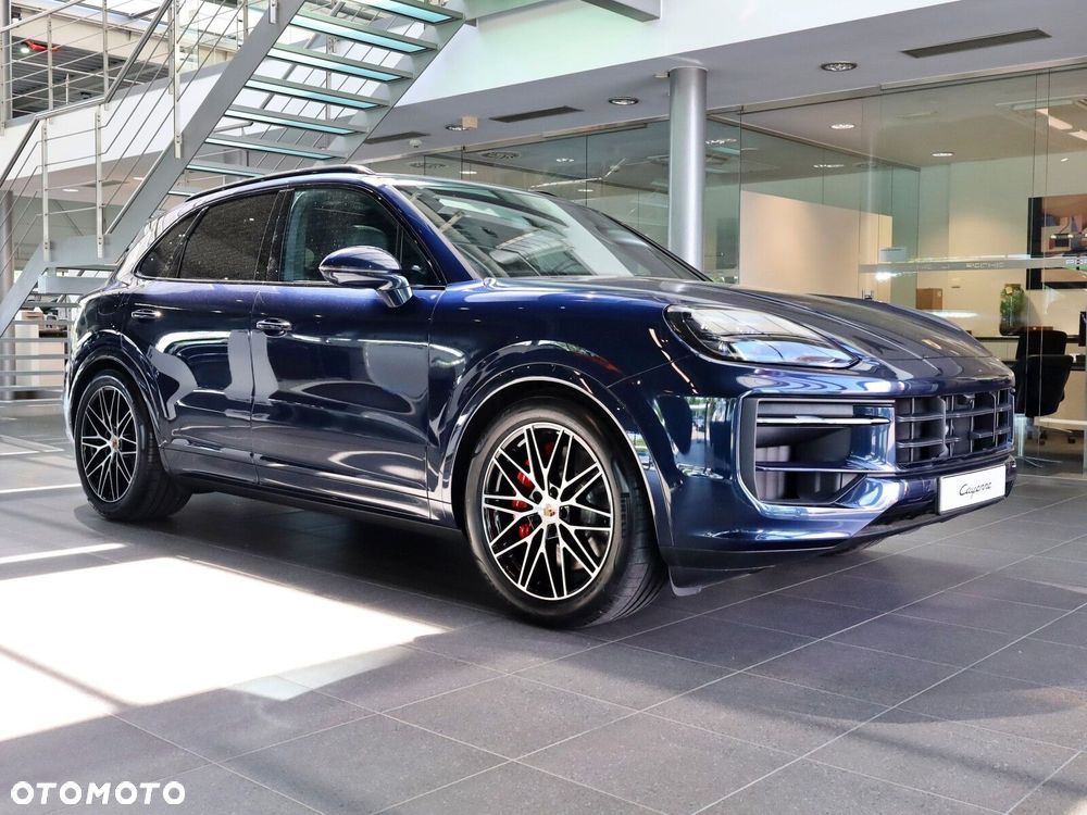 Porsche Cayenne - 4