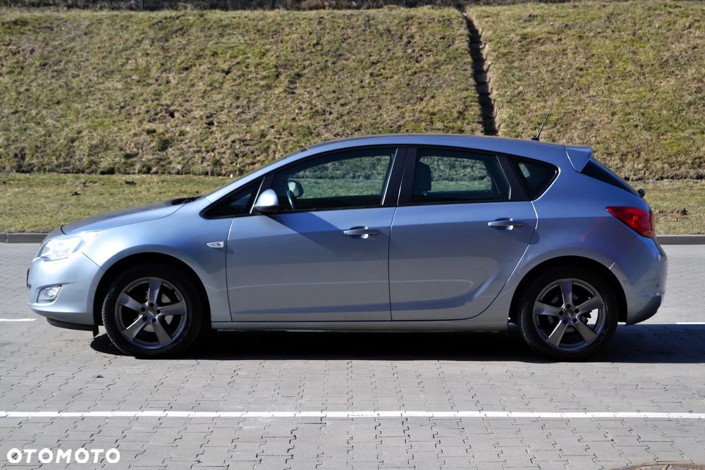 Opel Astra 1.4 Enjoy - 15