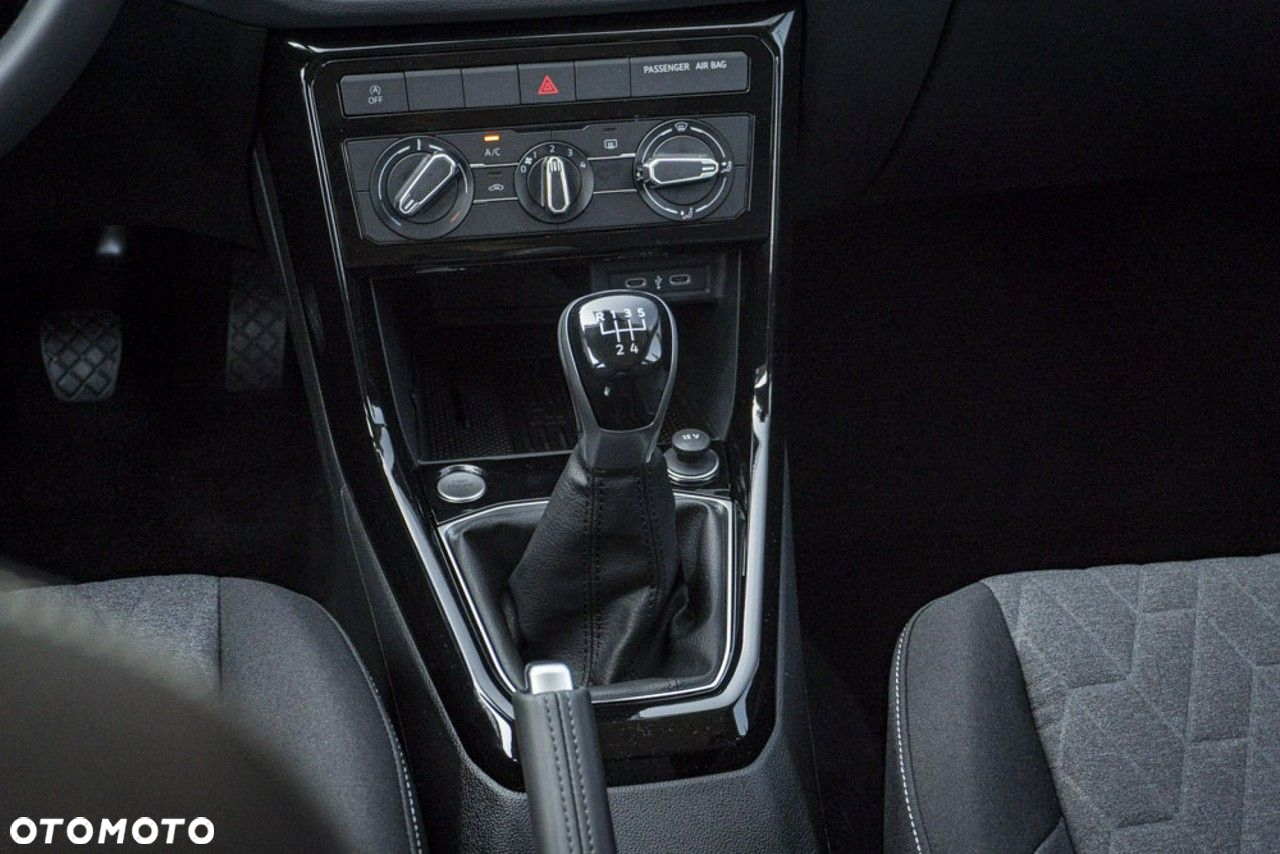 Volkswagen T-Cross - 18