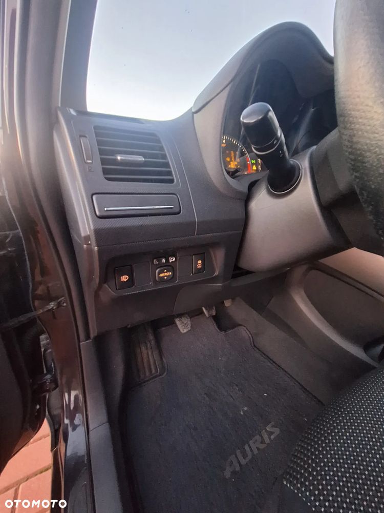 Toyota Auris 1.6 Executive - 21