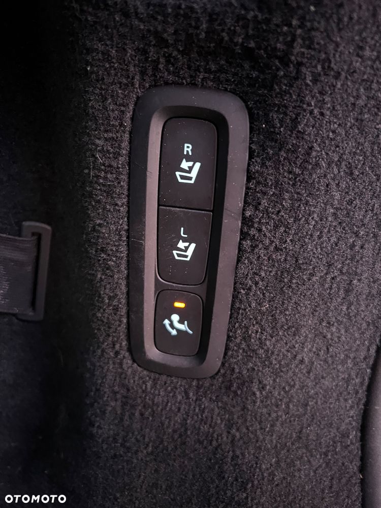 Volvo V90 D4 Momentum Pro - 18
