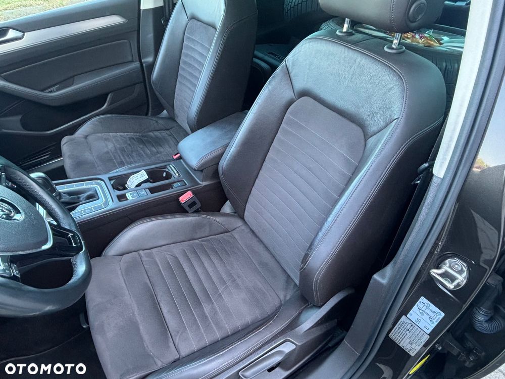 Volkswagen Passat 2.0 TDI BMT Highline - 24