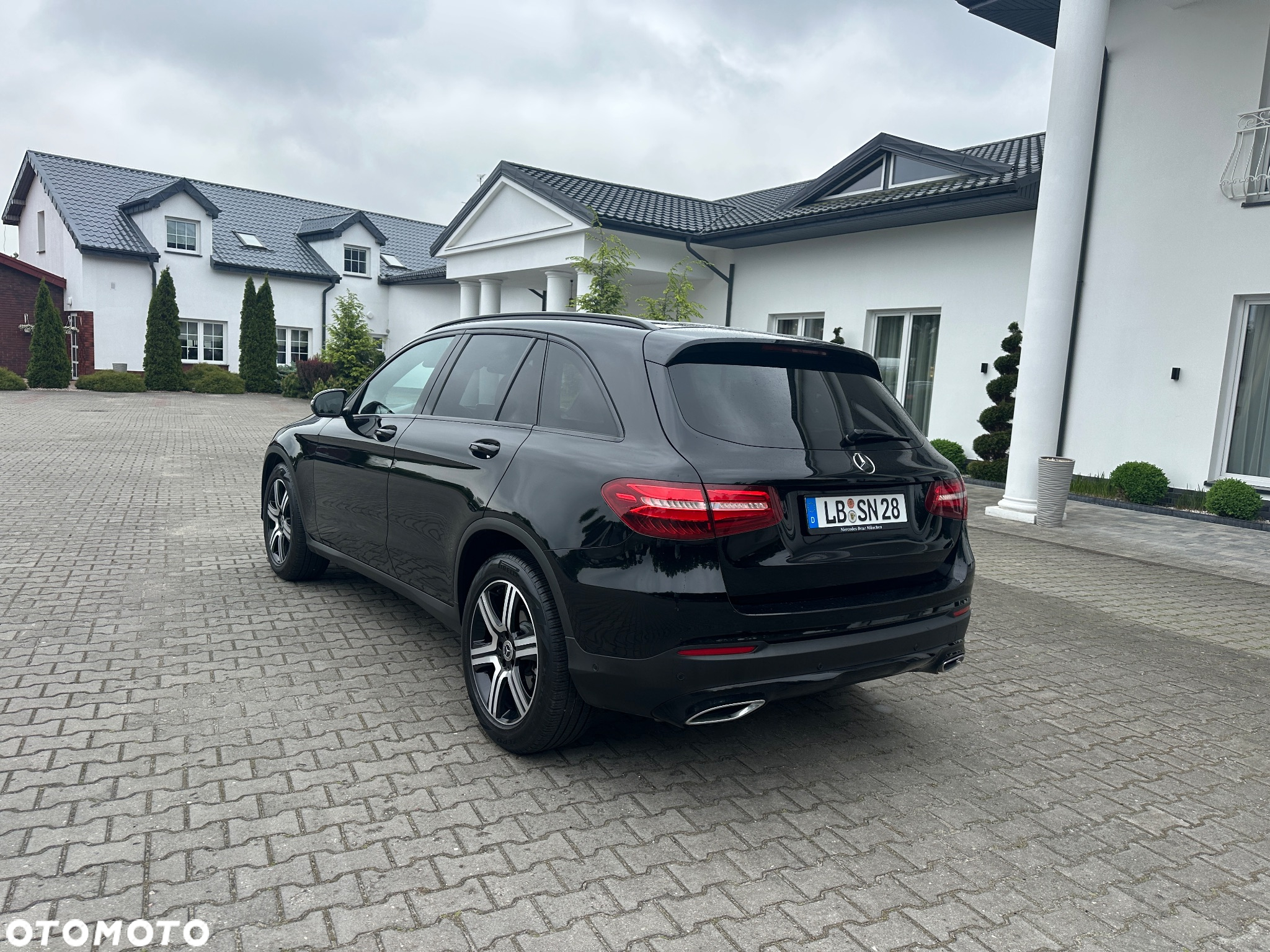 Mercedes-Benz GLC - 18
