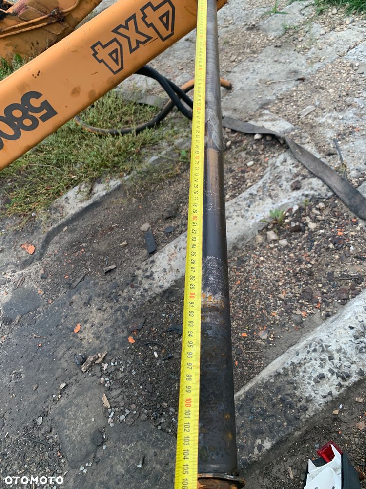 Sworzeń główny przednich ramion do CASE 580 K, SK, Super - 3