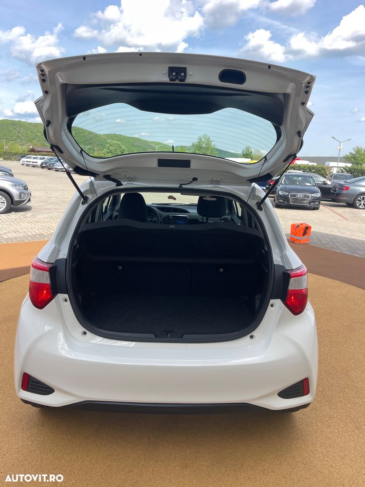 Toyota Yaris 1.5 VVT-i HSD Active - 25
