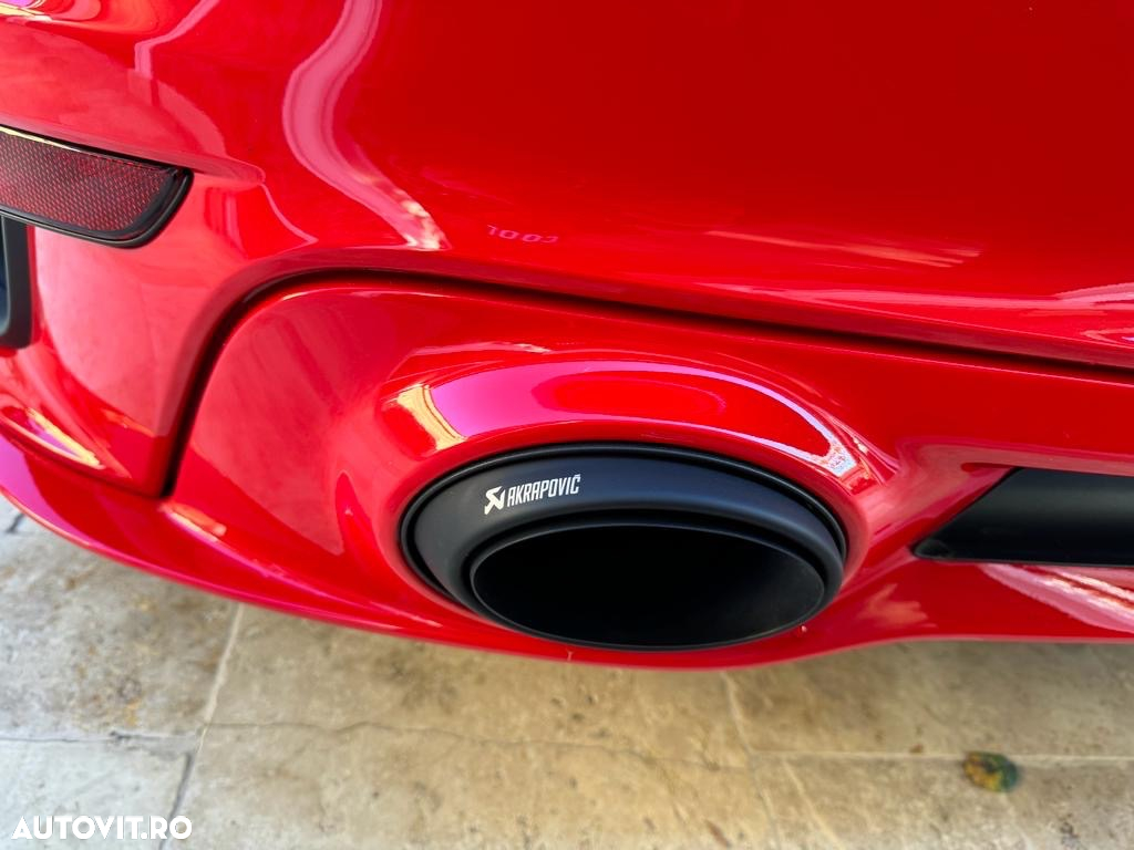 Porsche 911-TURBO-S - 12